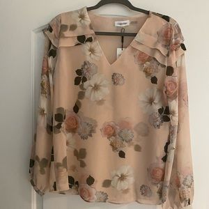NEW WITH TAGS 🏷  Blush floral Calvin Klein
